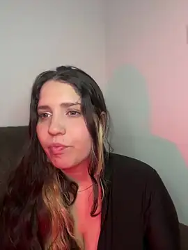 Snapshot of valentina_jonnes1 chatting on May 14, 5:14 am valentina jonnes1 online show from May 14, 5:14 am