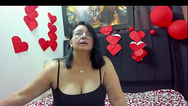 Evaaross 2345 online show from February 19, 8:20 pm