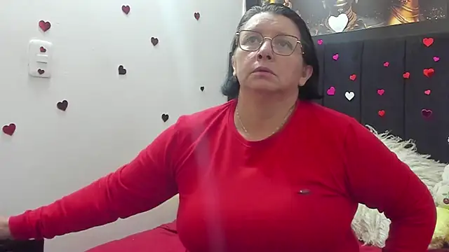 Evaaross 2345 online show from April 12, 8:47 pm