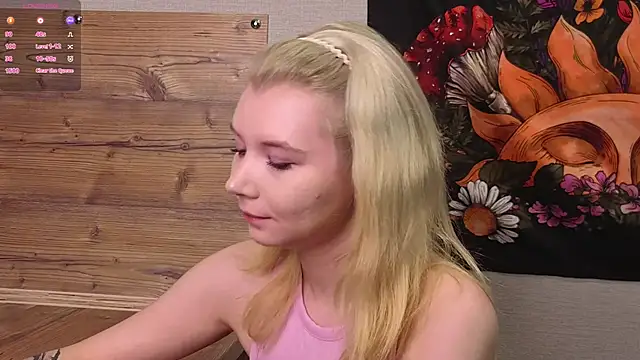 DaisyElmers online show from September 26, 3:43 am