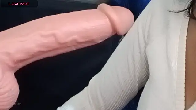 Snapshot of Sheela_oshovadi chatting on March 9, 1:37 pm Sheela oshovadi online show from March 9, 1:37 pm