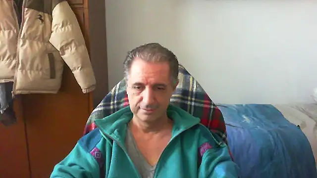 lliuk70mi online show from April 3, 1:42 pm