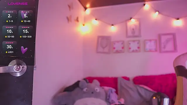 milly kenner online show from December 3, 6:49 pm