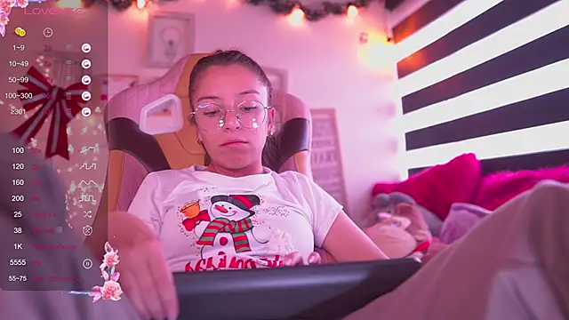 milly kenner online show from December 11, 7:57 pm