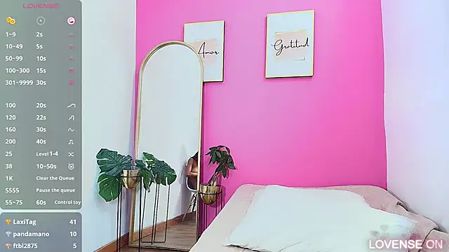 littleebonymommy online show from March 14, 11:11 pm