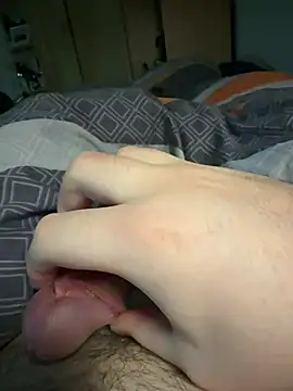 Snapshot of Gartengolem chatting on February 17, 6:04 pm Gartengolem online show from February 17, 6:04 pm