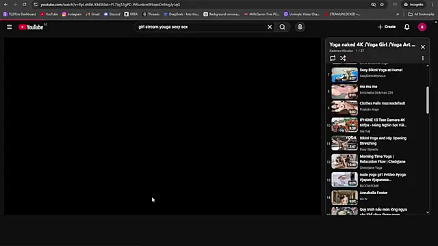 Snapshot of loveplayer666 chatting on April 11, 8:35 pm loveplayer666 online show from April 11, 8:35 pm