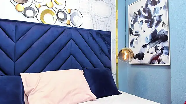 SophieBaker   online show from February 13, 2:45 am