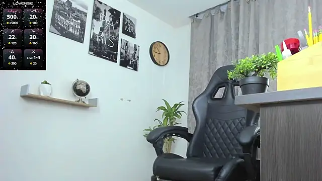 SophieBaker   online show from February 6, 1:54 am