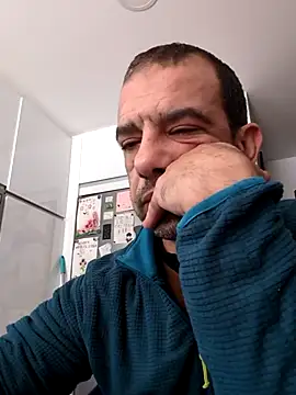 Snapshot of FotografoPollon chatting on March 15, 10:03 am FotografoPollon online show from March 15, 10:03 am