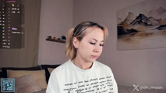 Snapshot of EternalLiberty chatting on November 10, 7:35 pm EternalLiberty online show from November 10, 7:35 pm