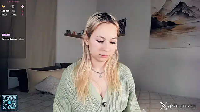 Snapshot of EternalLiberty chatting on November 14, 3:05 am EternalLiberty online show from November 14, 3:05 am