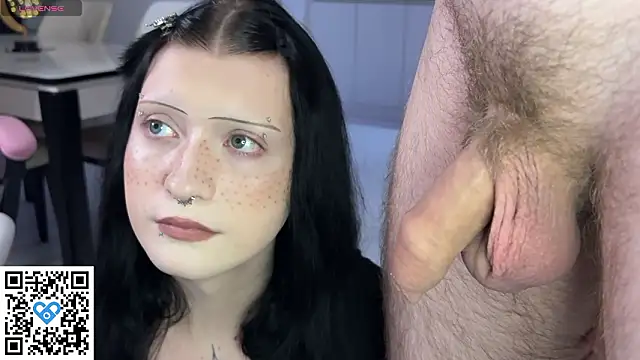 Snapshot of Vailyreb_ chatting on February 22, 10:14 am Vailyreb online show from February 22, 10:14 am