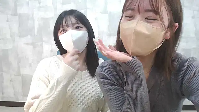 LOVE MOMO LOVE online show from January 6, 12:02 pm