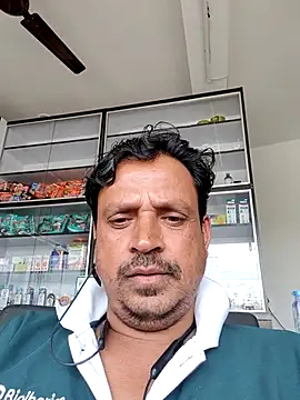 Snapshot of Raj1043 chatting on November 3, 5:31 am Raj1043 online show from November 3, 5:31 am