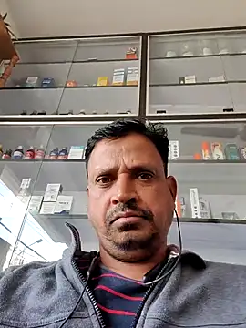 Snapshot of Raj1043 chatting on November 19, 5:29 am Raj1043 online show from November 19, 5:29 am