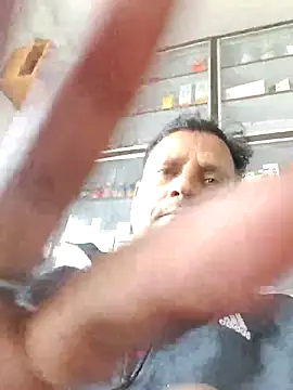 Snapshot of Raj1043 chatting on November 29, 4:59 am Raj1043 online show from November 29, 4:59 am