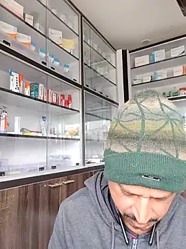 Raj1043 online show from December 23, 9:40 am