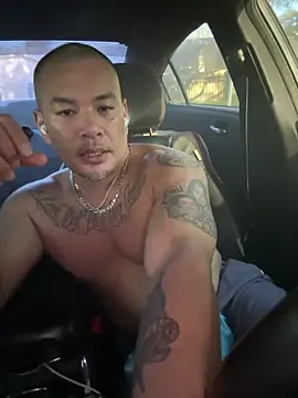 Snapshot of EatMyCake831 chatting on March 10, 12:51 am EatMyCake831 online show from March 10, 12:51 am