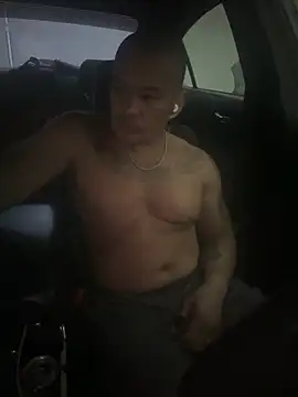 Snapshot of EatMyCake831 chatting on October 13, 2:39 pm EatMyCake831 online show from October 13, 2:39 pm