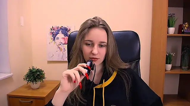 Snapshot of _Nicole_new chatting on January 15, 12:15 pm Nicole new online show from January 15, 12:15 pm