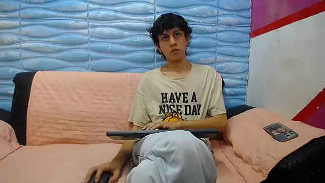 Felipe Browns online show from February 7, 1:11 pm