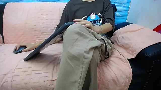Felipe Browns online show from March 21, 1:45 pm