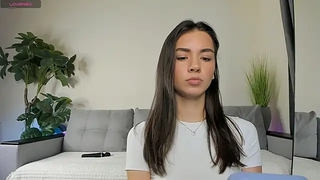 NicoleLuv online show from December 2, 1:13 pm