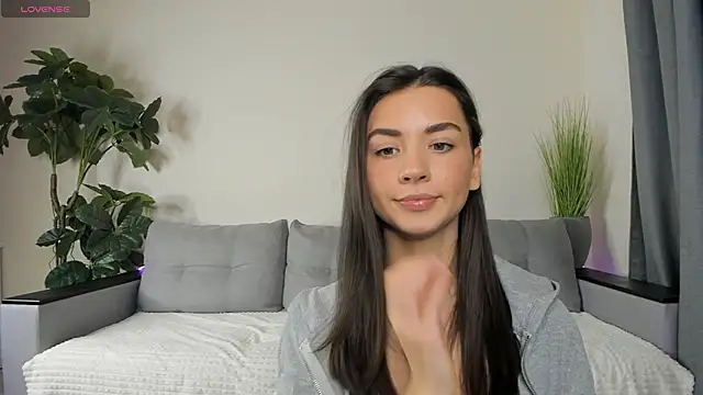 NicoleLuv online show from December 12, 4:10 pm