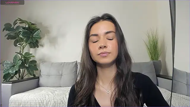 NicoleLuv online show from January 15, 4:11 pm
