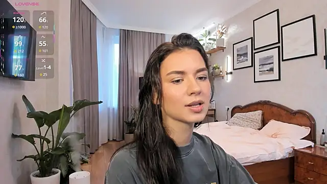 NicoleLuv online show from October 15, 1:11 pm