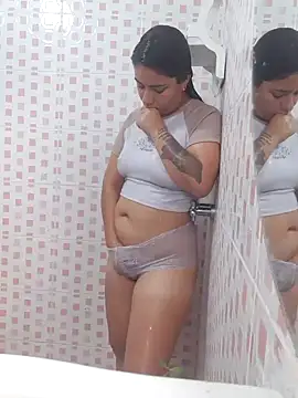 Mary Pompis online show from December 19, 7:29 pm