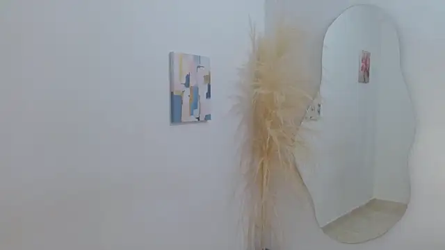 Mary Pompis online show from January 9, 10:09 pm