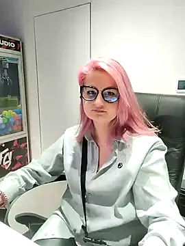 InaraReynolds online show from January 30, 3:44 am