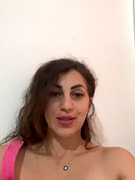 EmaSkyes online show from November 4, 7:18 am