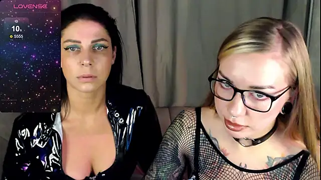 Carrie Moonshine online show from January 4, 8:48 pm