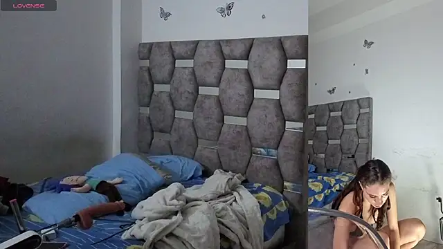 Snapshot of aurelialux chatting on February 6, 8:45 pm aurelialux online show from February 6, 8:45 pm