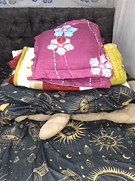 aisha-sajady online show from December 4, 9:56 pm