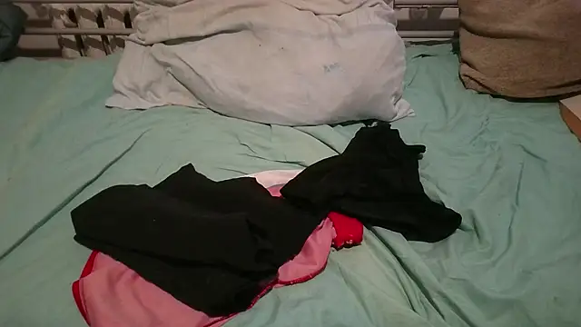 krissraw online show from March 20, 9:24 pm