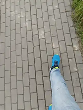 krissraw online show from December 15, 9:24 am