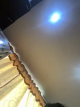 Snapshot of pawmistry chatting on October 10, 7:57 pm pawmistry online show from October 10, 7:57 pm