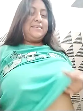 Snapshot of EmpaticBolillo chatting on February 21, 5:14 pm EmpaticBolillo online show from February 21, 5:14 pm