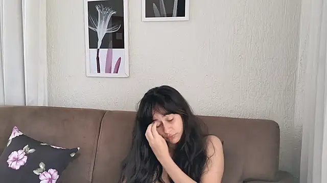 Snapshot of Blue_butterfly chatting on January 9, 11:36 am Blue butterfly online show from January 9, 11:36 am