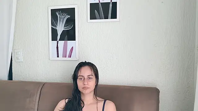 Snapshot of Blue_butterfly chatting on January 11, 7:59 pm Blue butterfly online show from January 11, 7:59 pm