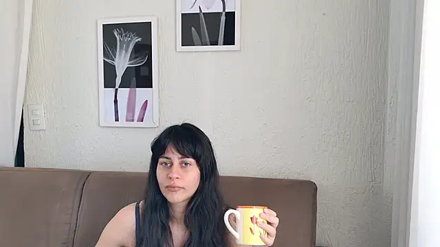 Snapshot of Blue_butterfly chatting on January 12, 1:58 pm Blue butterfly online show from January 12, 1:58 pm