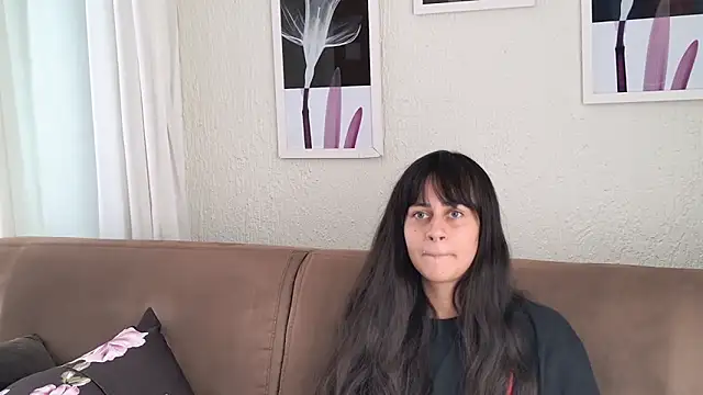 Snapshot of Blue_butterfly chatting on January 15, 4:43 pm Blue butterfly online show from January 15, 4:43 pm