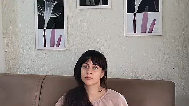 Snapshot of Blue_butterfly chatting on January 17, 11:49 am Blue butterfly online show from January 17, 11:49 am