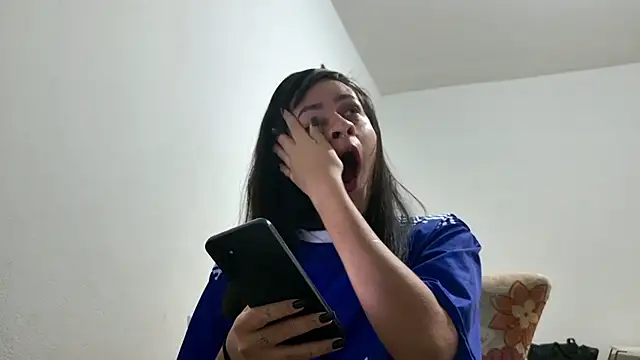 Snapshot of Blue_butterfly chatting on September 9, 7:19 am Blue butterfly online show from September 9, 7:19 am