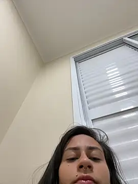 Snapshot of Blue_butterfly chatting on December 4, 2:10 am Blue butterfly online show from December 4, 2:10 am