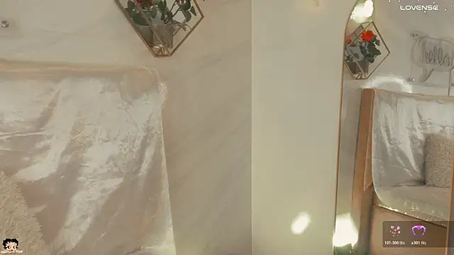 Snapshot of _Rouse_v chatting on November 21, 3:54 pm Rouse v online show from November 21, 3:54 pm